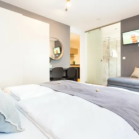 4 & 5 Apartment
