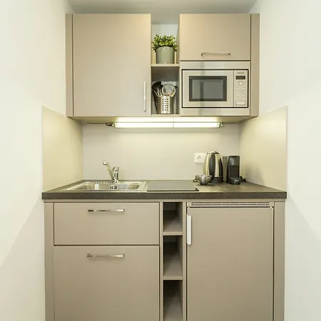 4 & 5 Apartment